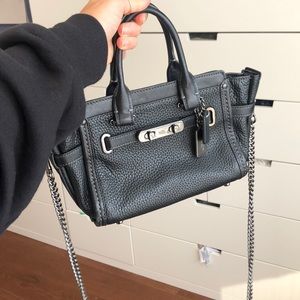 Coach mini swagger crossbody